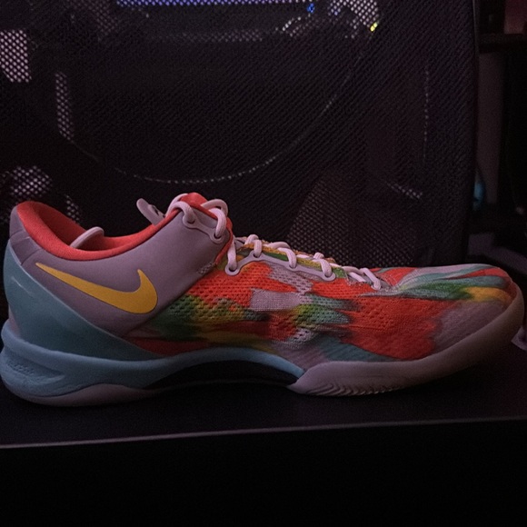kobe 8 venice beach’s, size 12 - Picture 3 of 4